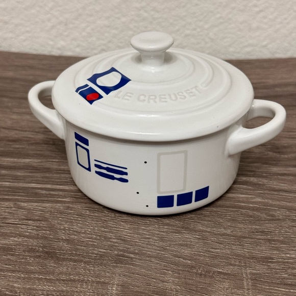Le Creuset x Star Wars Set of 3 Cocottes - Picture 4 of 5